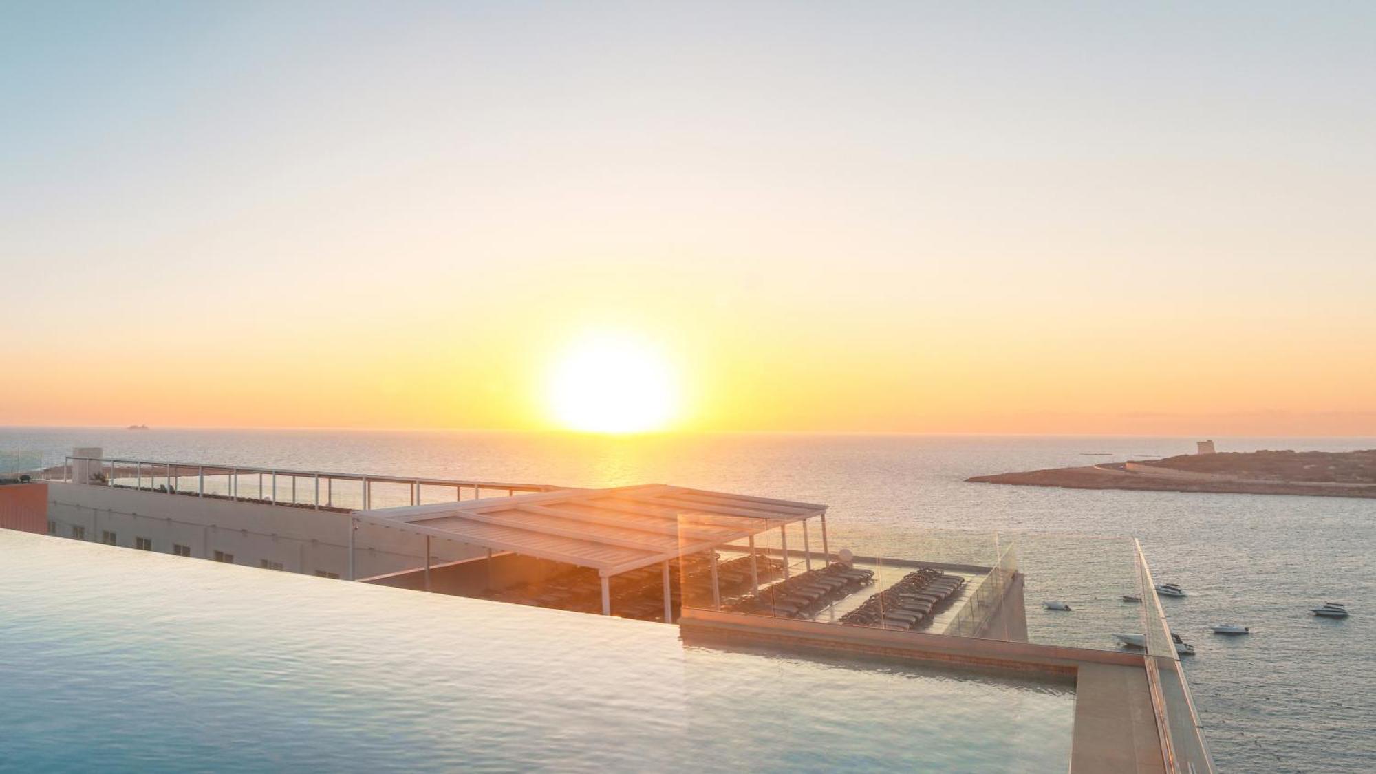Qawra Palace Resort & Spa St. Paul's Bay Exterior foto