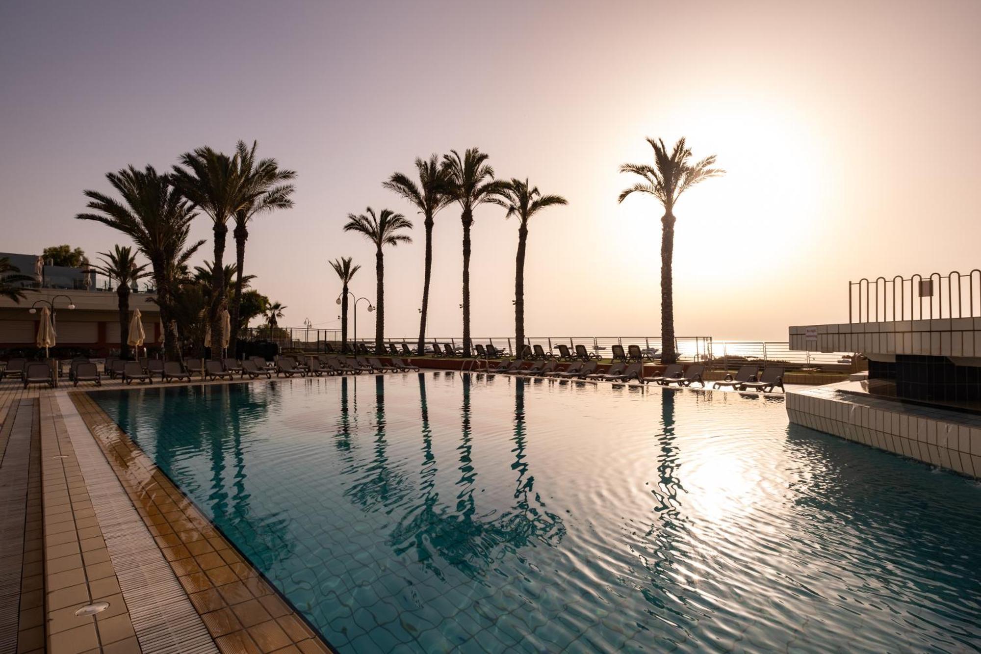 Qawra Palace Resort & Spa St. Paul's Bay Exterior foto